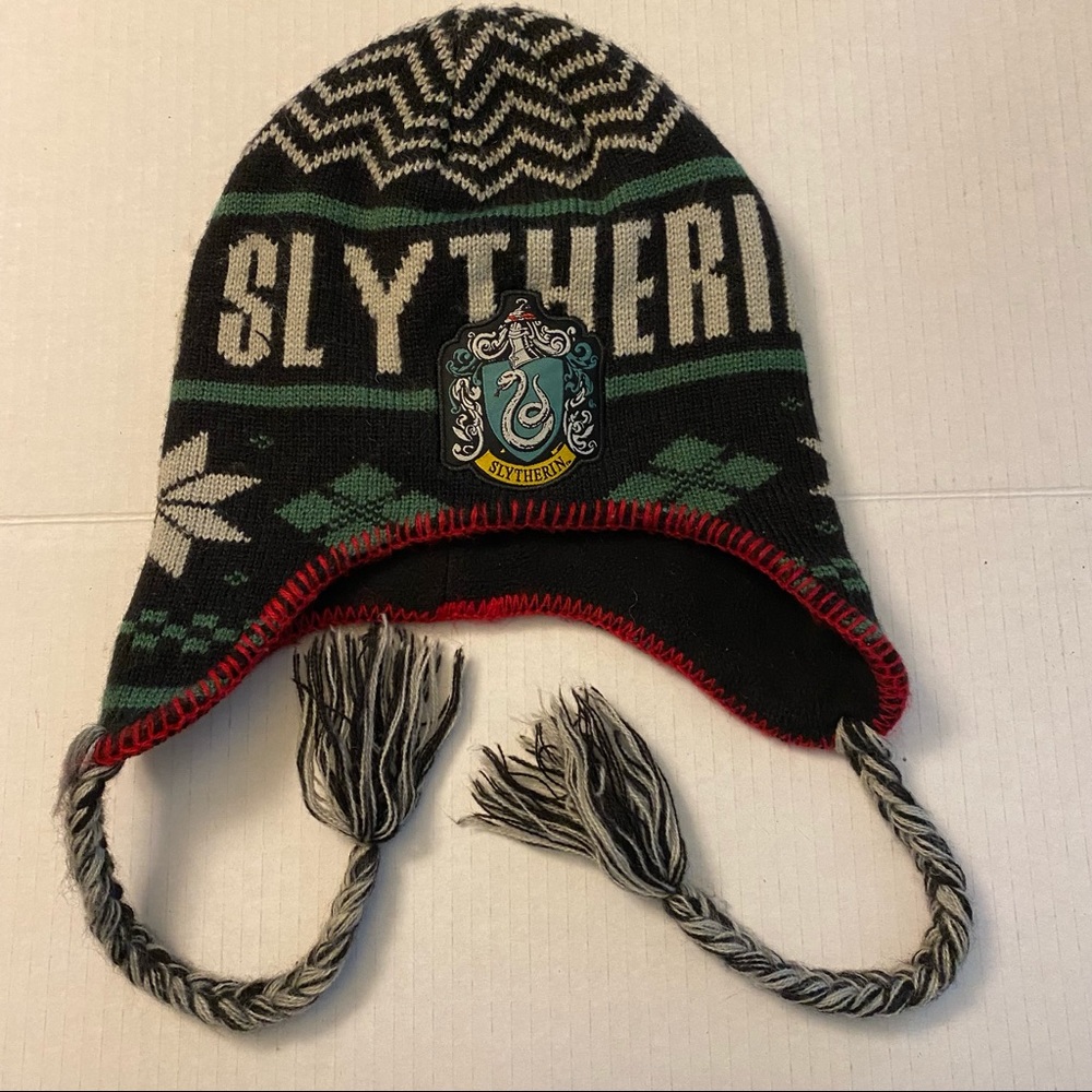 Harry Potter Slytherin Knit Earflap Beanie Hat - Black/Green